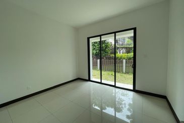 Isle of Botanica, Setia Eco Glades