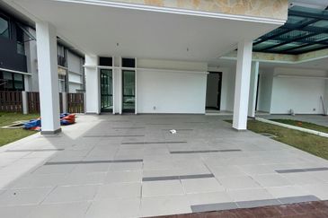 Isle of Botanica, Setia Eco Glades