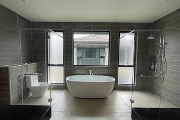 Isle of Botanica, Setia Eco Glades