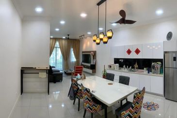 Isle of Kamares, Setia Eco Glades