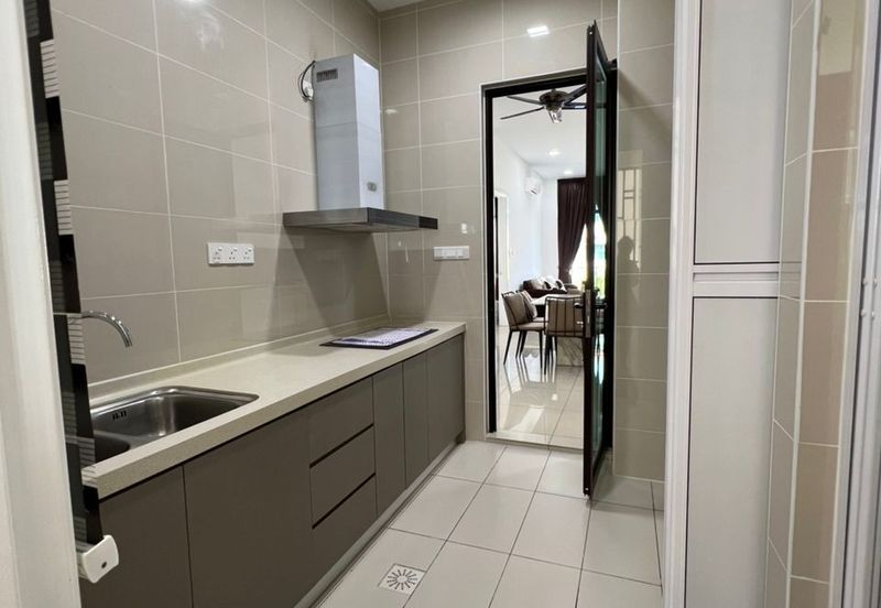 Isle of Kamares, Setia Eco Glades