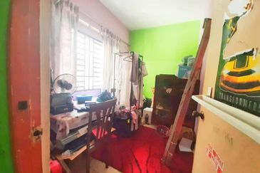 Taman Pulai Utama Flat