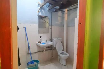 Taman Pulai Utama Flat