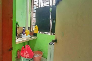 Taman Pulai Utama Flat