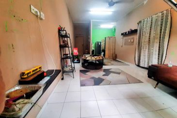 Taman Pulai Utama Flat