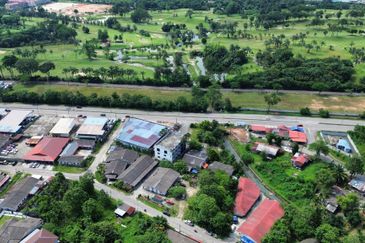 Mukim Plentong Individu Title 3 Lot