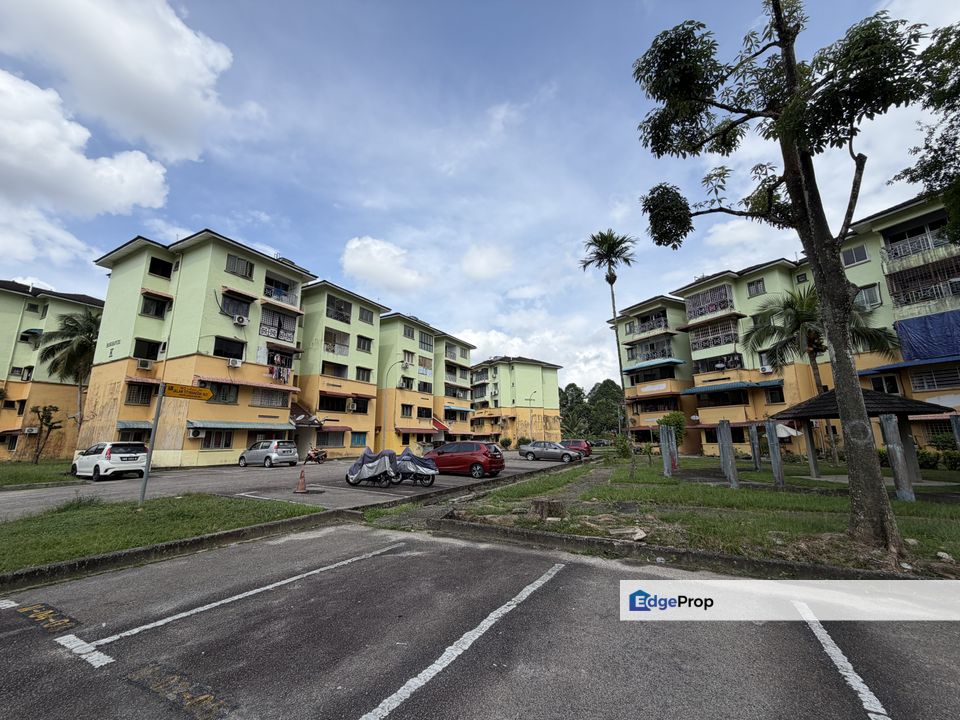 275000 Lily Jasmine Non Bumi Lot, Johor, Tampoi