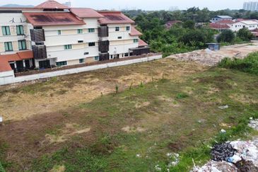 PUCHONG KG SERI AMAN HILIR Jalan Seri Aman Hilir