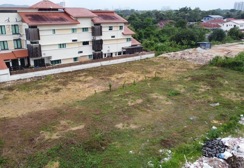 PUCHONG KG SERI AMAN HILIR Jalan Seri Aman Hilir