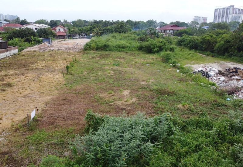 PUCHONG KG SERI AMAN HILIR Jalan Seri Aman Hilir