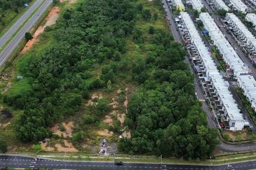 PASIR GUDANG Bandar Layangkasa Tanah Pertanian