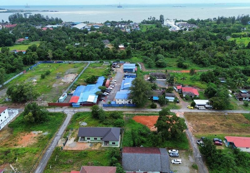 TELUK RAMNUNIA Tanah Kurnia Bumi