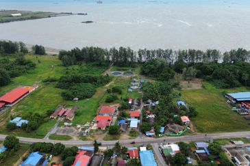 TELUK RAMNUNIA Tanah Kurnia Bumi