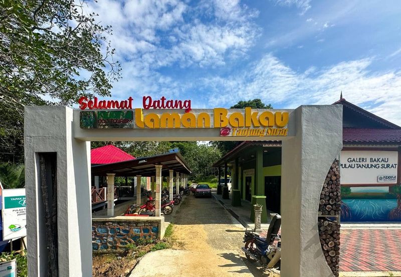 Massive Land Lot 200 acres in Tanjung Surat, Kota Tinggi