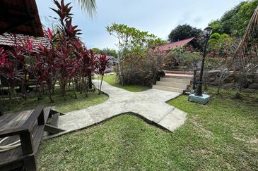 TANJUNG SEDILI BISNES RESORT UNTUK DIJUAL