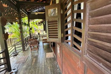 TANJUNG SEDILI BISNES RESORT UNTUK DIJUAL