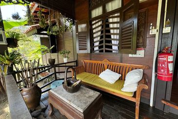 TANJUNG SEDILI BISNES RESORT UNTUK DIJUAL