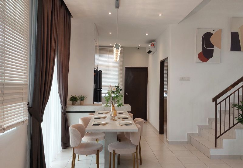 Blossom, Scientex Jenjarom