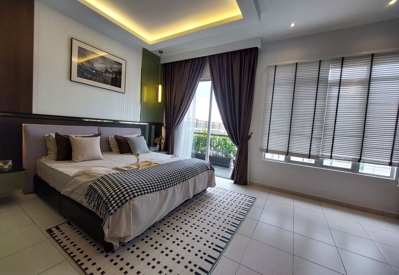 Blossom, Scientex Jenjarom