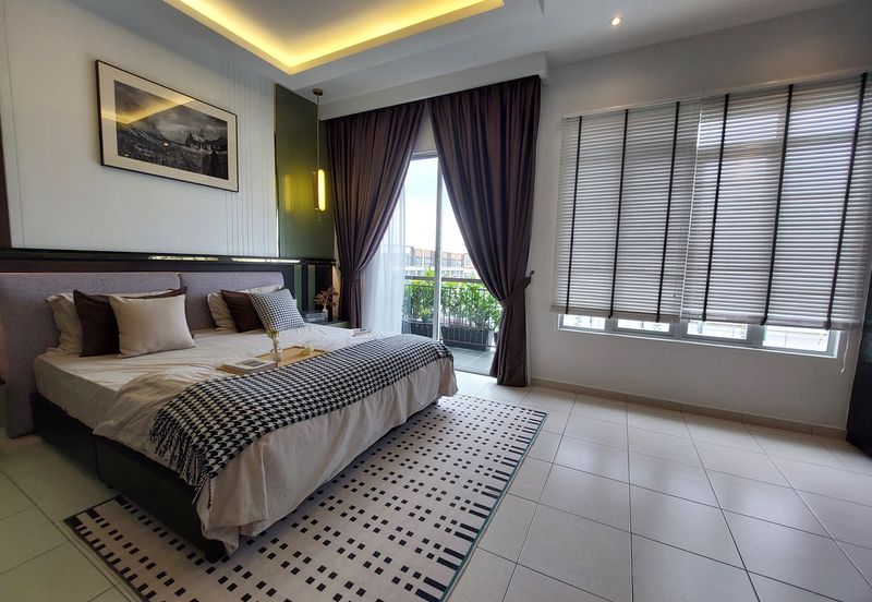 Blossom, Scientex Jenjarom