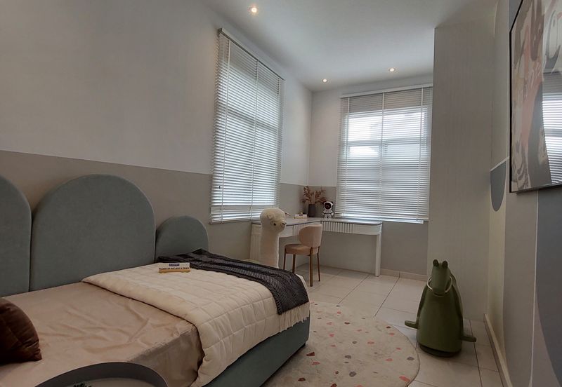 Blossom, Scientex Jenjarom