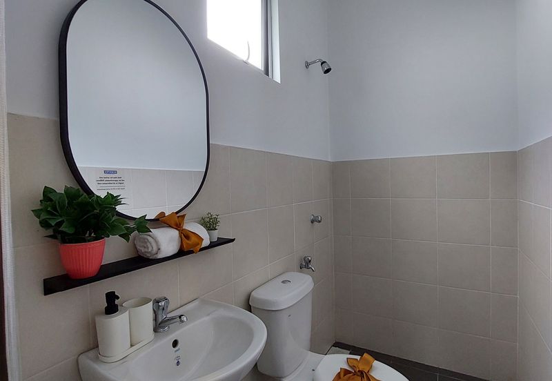 Blossom, Scientex Jenjarom