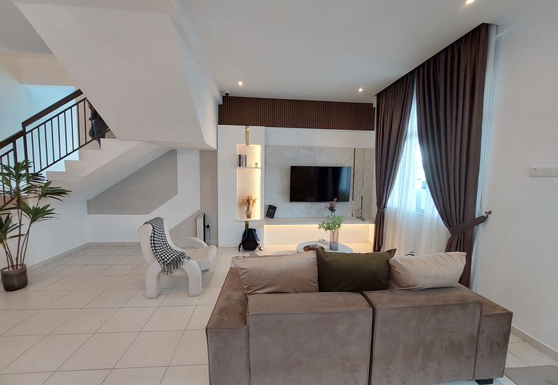 Blossom, Scientex Jenjarom