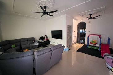 Jalan Prima Saujana 1/2H