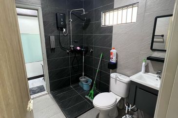 Jalan Prima Saujana 1/2H