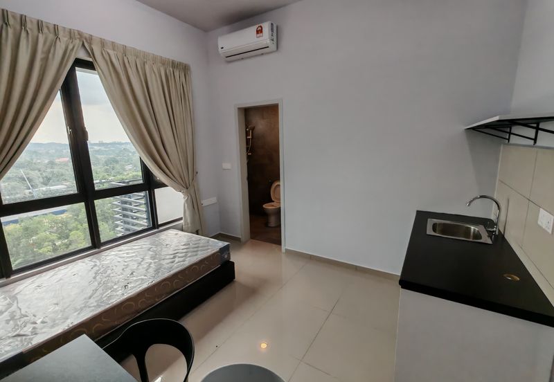 KOMPLEKS MIDLANDCITY