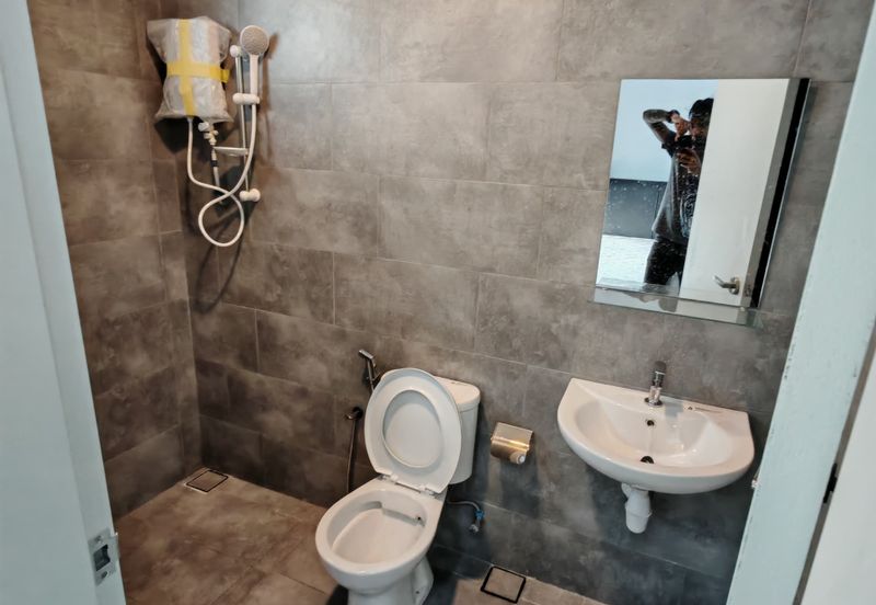 KOMPLEKS MIDLANDCITY