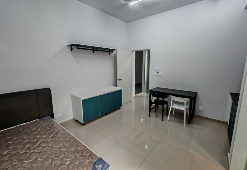 KOMPLEKS MIDLANDCITY