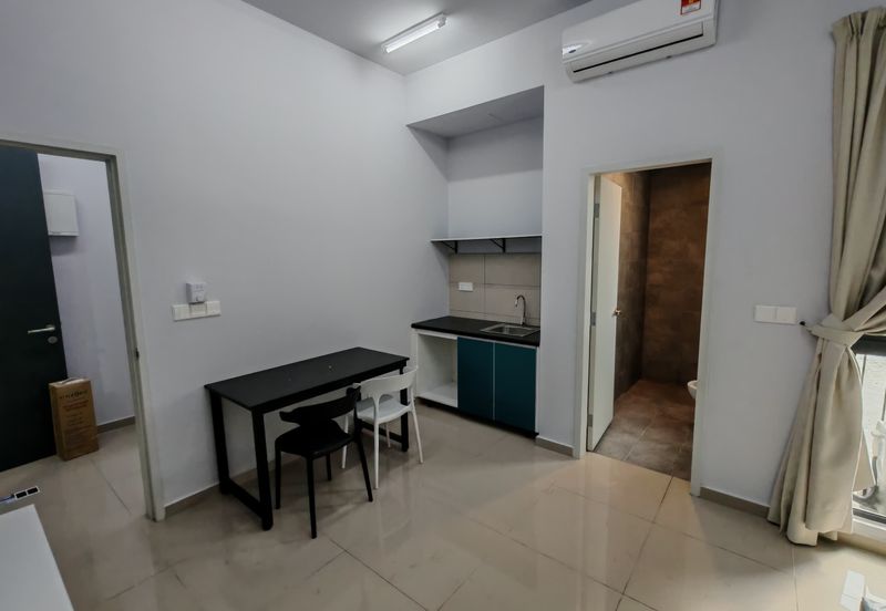 KOMPLEKS MIDLANDCITY