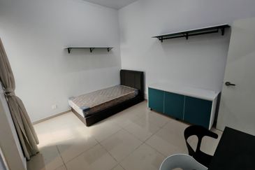 KOMPLEKS MIDLANDCITY