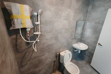 KOMPLEKS MIDLANDCITY