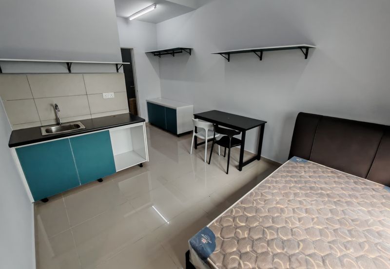 KOMPLEKS MIDLANDCITY