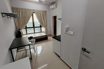 KOMPLEKS MIDLANDCITY