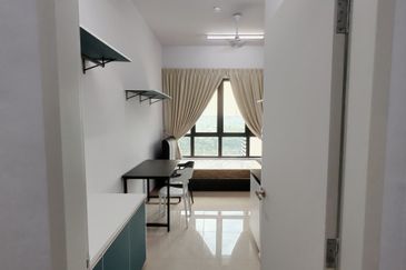 KOMPLEKS MIDLANDCITY