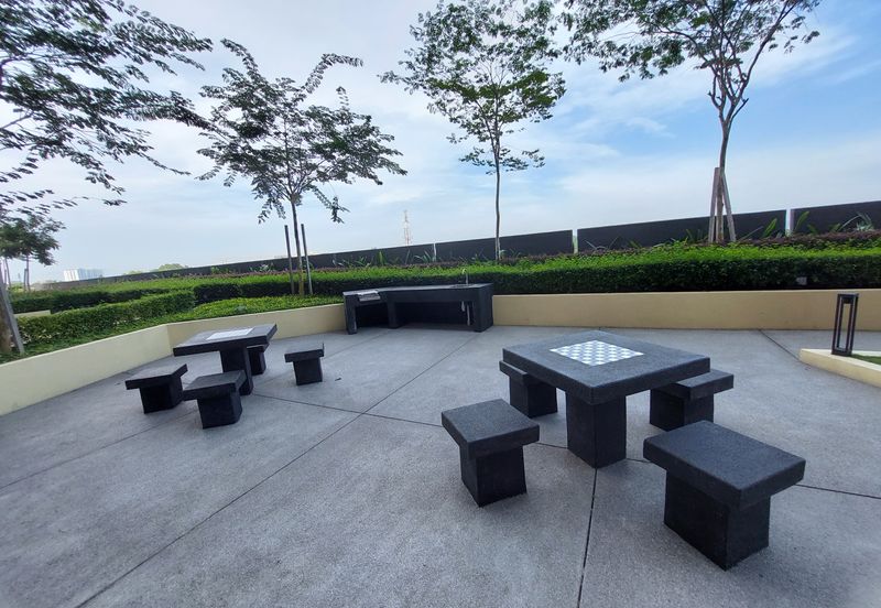 KOMPLEKS MIDLANDCITY