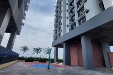 KOMPLEKS MIDLANDCITY