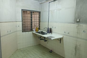 Subang Perdana Goodyear Court 5