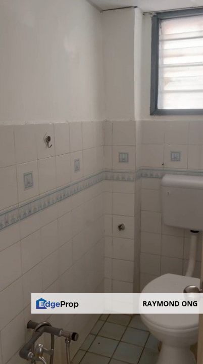 Goodyear Court 5 Subang Jaya USJ - Apartment For Sale – next to LRT Taipan, Fully Tiled, Gated Guarded, Selangor, USJ