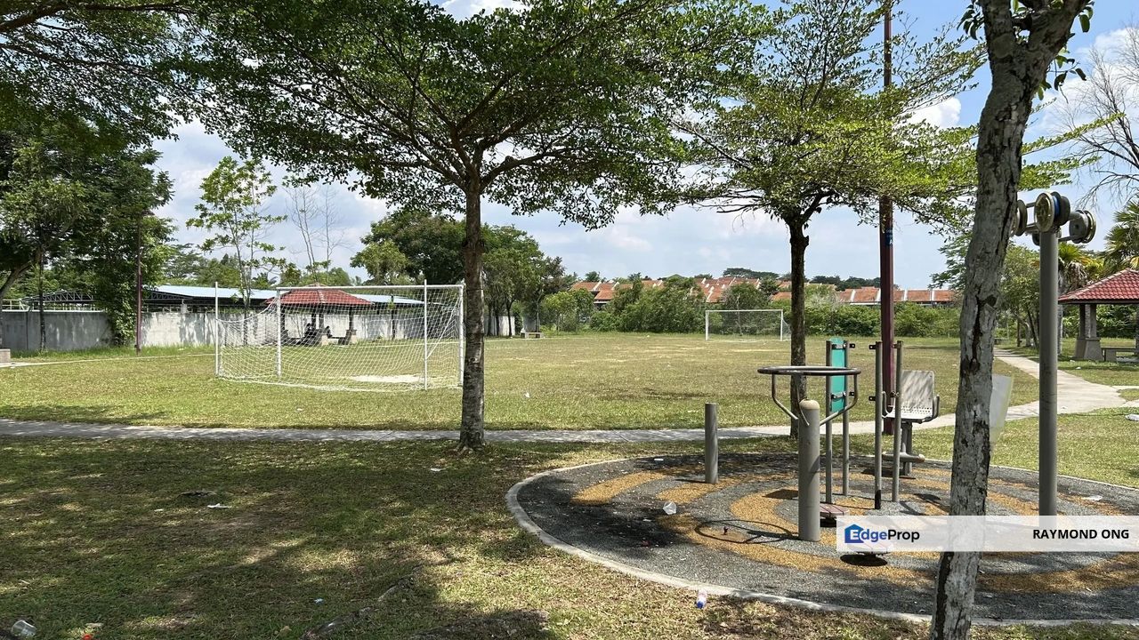 Aman Putri Elmina Sungai Buloh - Double Storey House For Sale - Gated Guarded Renovated Move in condition, Selangor, Sungai Buloh