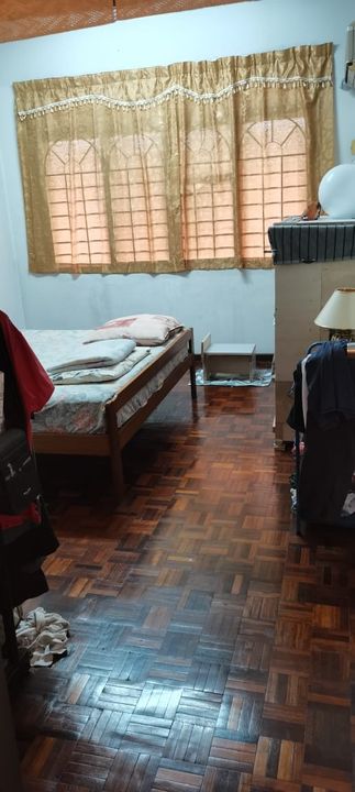 Taman Kinrara TK 2 - Puchong Double storey house for sale - Basic - near banks, pasar pagi, restaurant, Selangor, Puchong