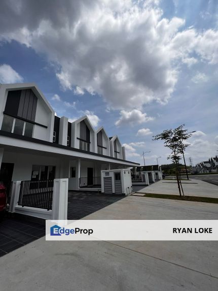 Dengkil New Double Storey, Selangor, Sepang