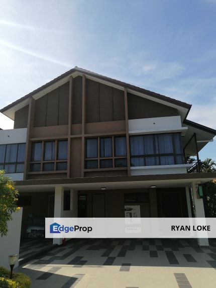 Kota warisan Double storey, Selangor, Sepang