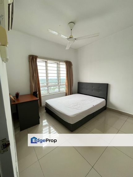 Master room attached with bathroom Kota Damansara, Selangor, Kota Damansara