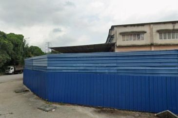 1.5 Storey Semi D Factory, Taman Perindustrian Pulau Indah. Pelabuhan Klang, Selangor