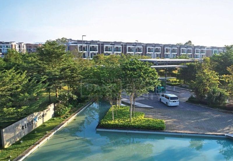 Taman Nusaputra Timur