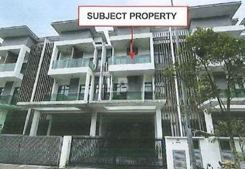 Taman Nusaputra Timur